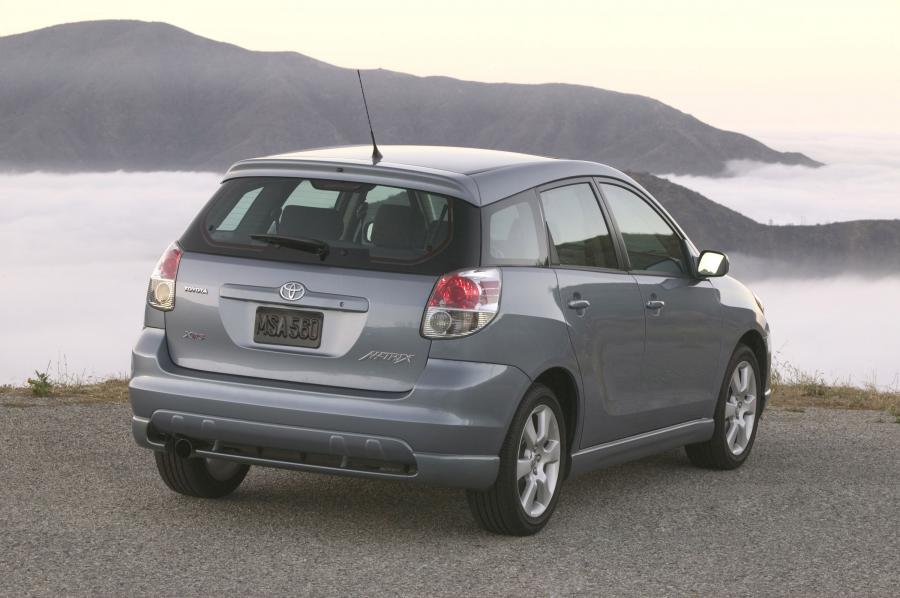  Toyota Matrix 2003 года  (фото 63 из 102)